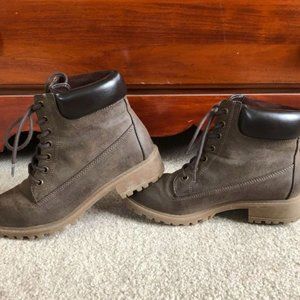 Ankle Boots/Booties with Laces - Women's size 6